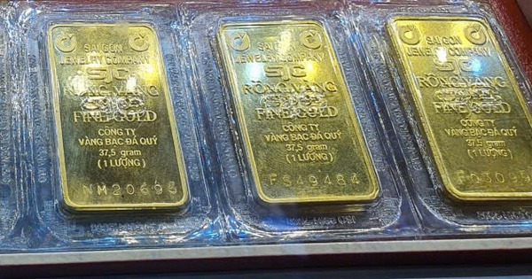 Tối 17-10, giá vàng thế giới đang giảm rất nhanh - Quy trình vận hành chuẩn trong phòng sạch điện tử