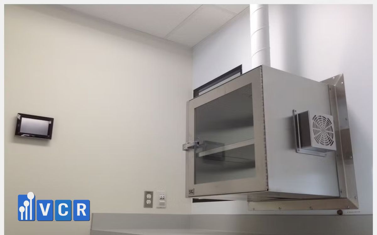 VCR is a supplier of Pass Boxes for electronic clean rooms.