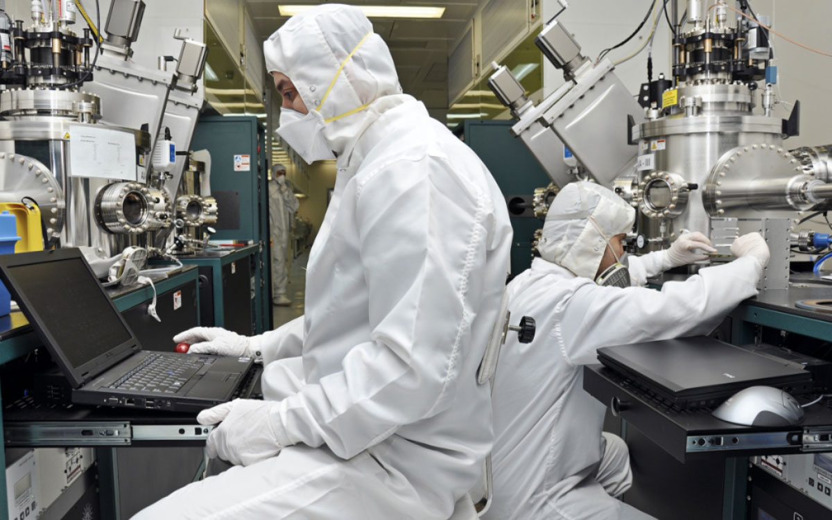 ESD và kiểm soát tĩnh điện trong phòng sạch