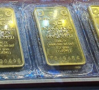 Tối 17-10, giá vàng thế giới đang giảm rất nhanh - Quy trình vận hành chuẩn trong phòng sạch điện tử