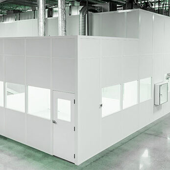 Vật liệu xây dựng phòng sạch điện tử: Panel, cửa, sàn lựa chọn nào tối ưu?