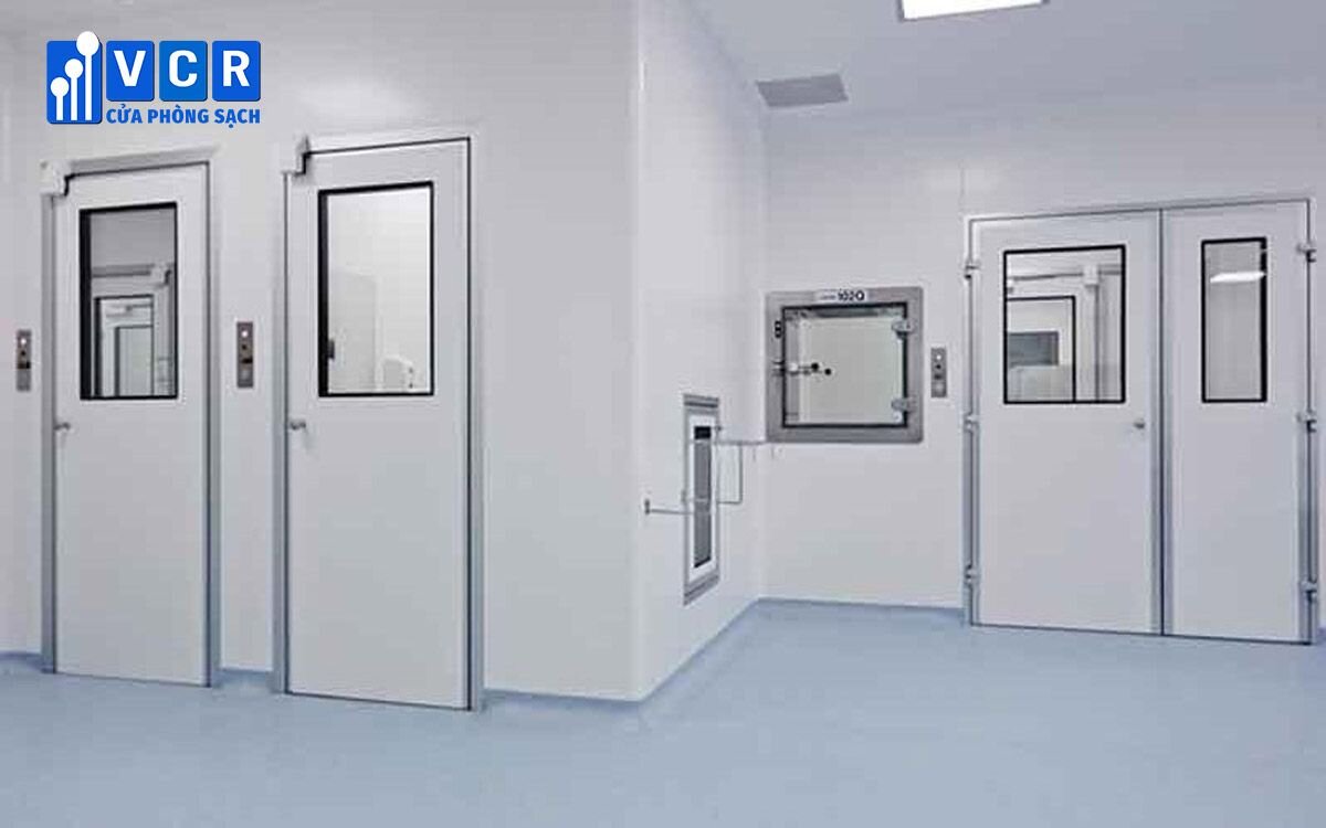 Đảm bảo môi trường sản xuất điện tử đạt chuẩn với cửa thép phòng sạch hiện đại
