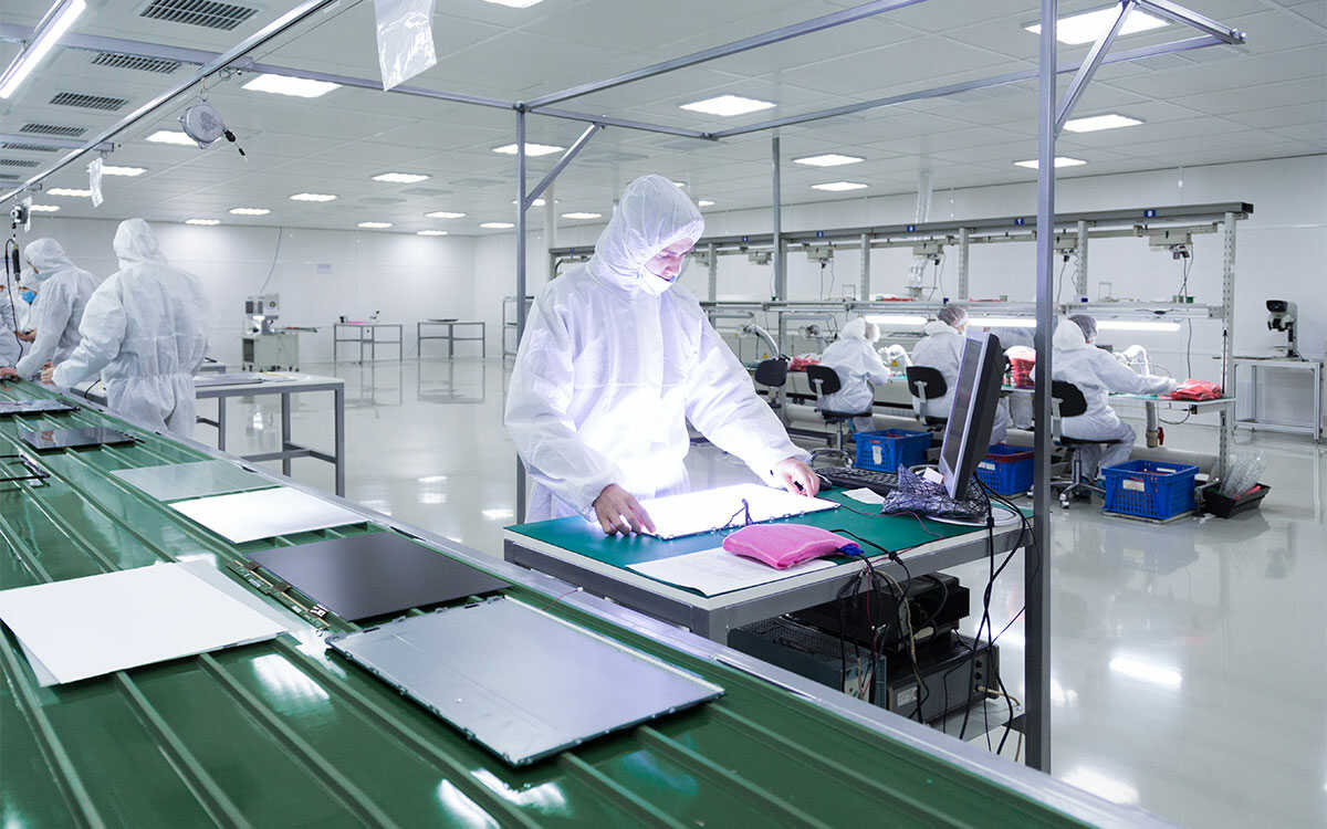 Ứng dụng phòng sạch điện tử trong sản xuất màn hình OLED và LCD