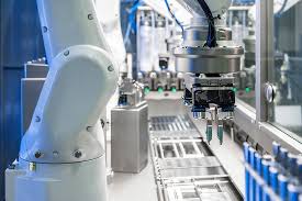 Áp dụng tiêu chuẩn ISO 14644 vào dây chuyền lắp ráp robot và thiết bị tự động hóa trong nhà máy điện tử