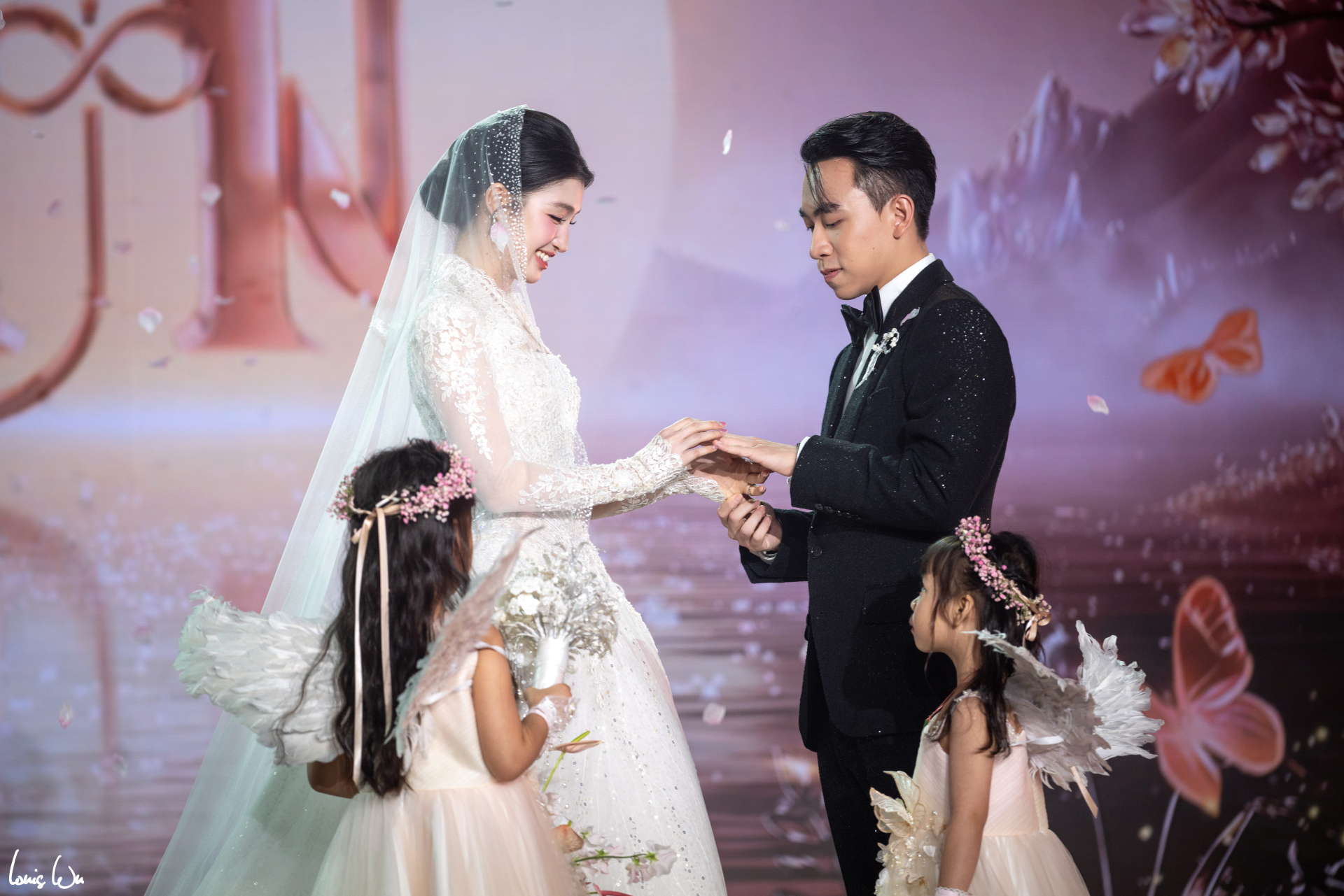 Tình hình hiện tại của Á hậu Phương Nhi - Thiết bị phòng sạch điện tử cho trung tâm R&D và phòng thí nghiệm điện tử