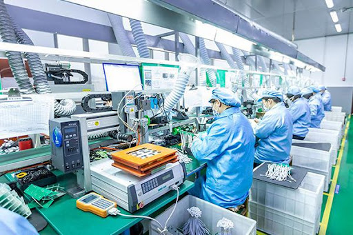 Lý do vật liệu phòng sạch trở thành yếu tố bắt buộc trong nhà máy điện tử hiện đại