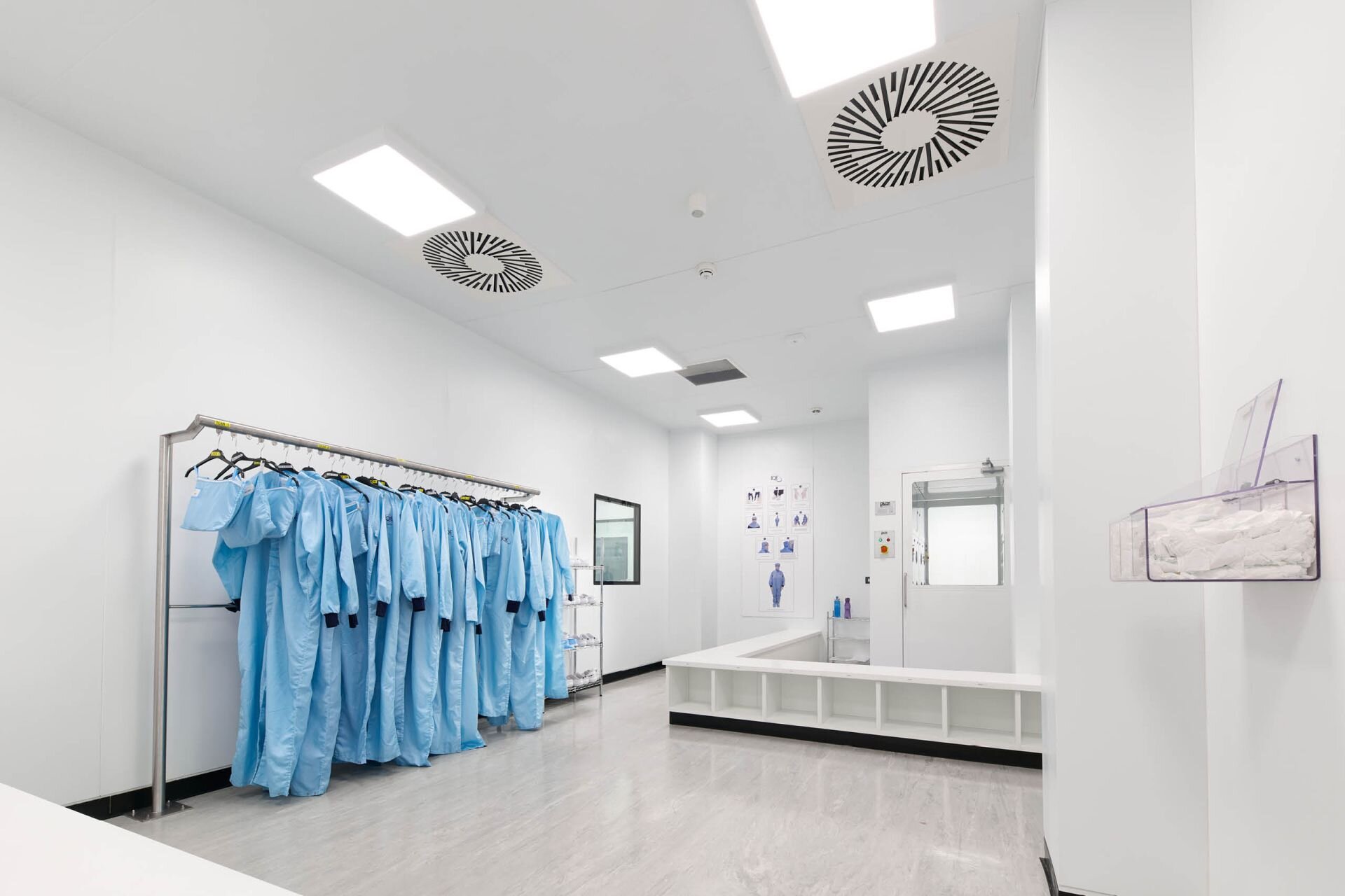 tủ đồ phòng sạch